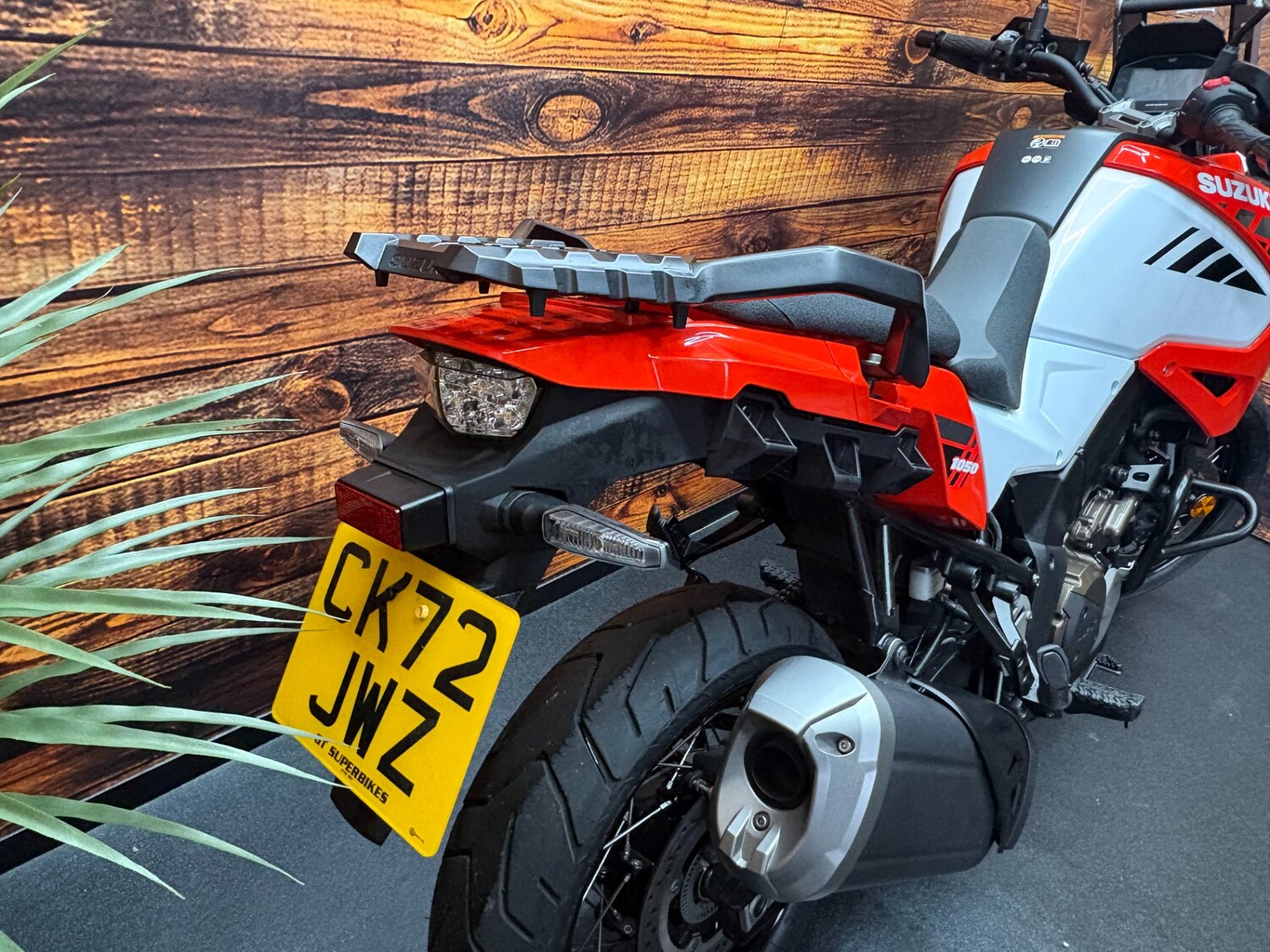 Suzuki DL 1050 RC M2