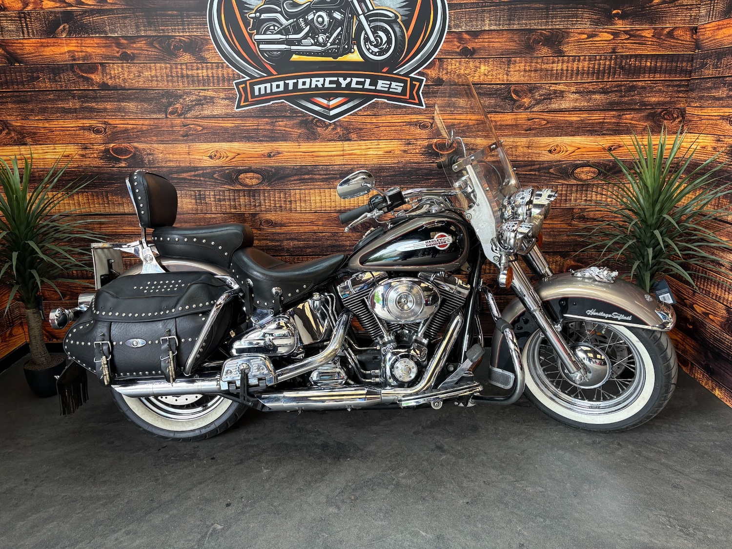 Used Harley-Davidson SOFTAIL CLASSIC 2004 for sale - 78860696: Photo 18
