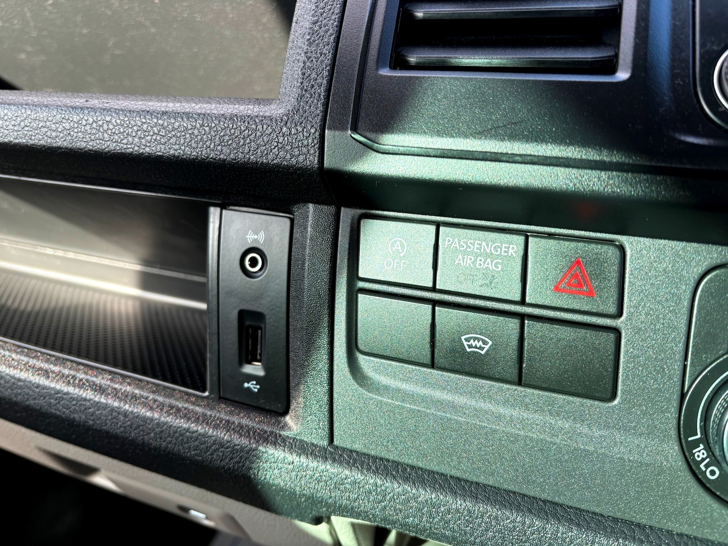 Used Volkswagen Transporter 2017 for sale - 77432846: Photo 25