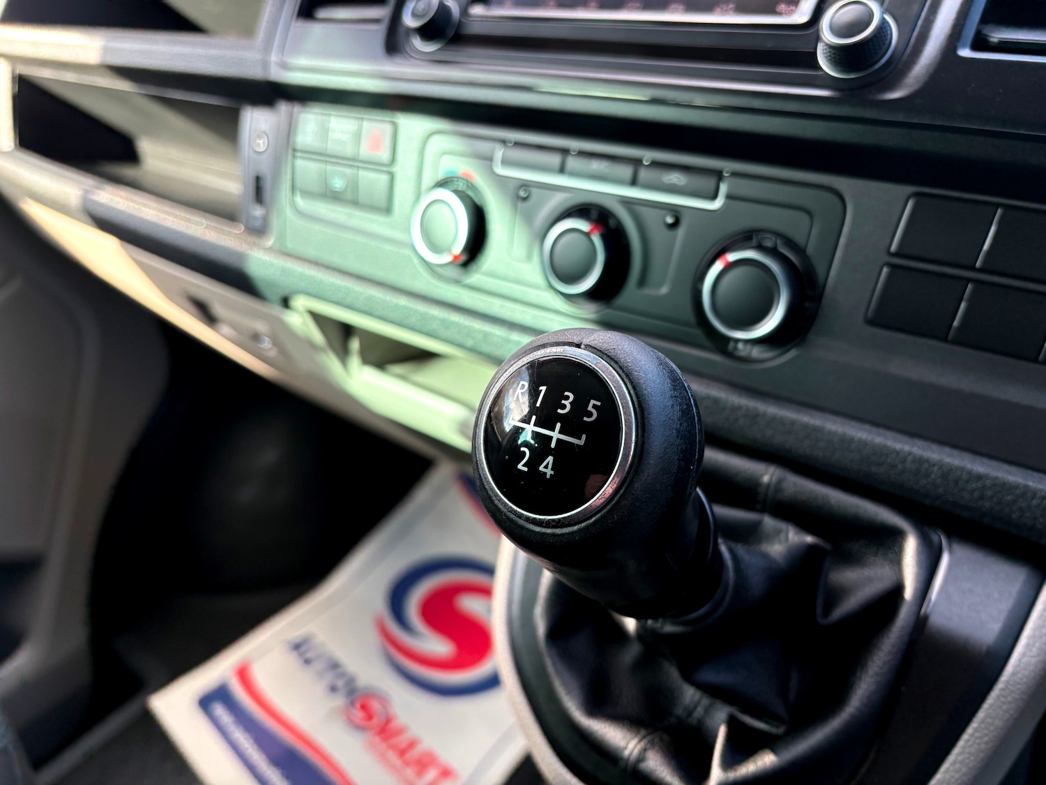 Used Volkswagen Transporter 2017 for sale - 77432846: Photo 26