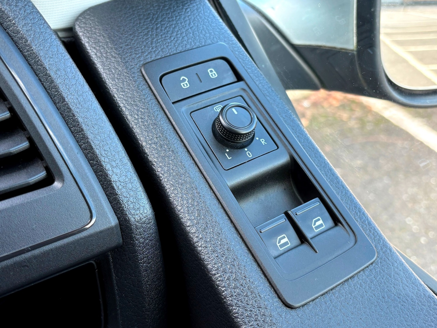 Used Volkswagen Transporter 2017 for sale - 77432846: Photo 29