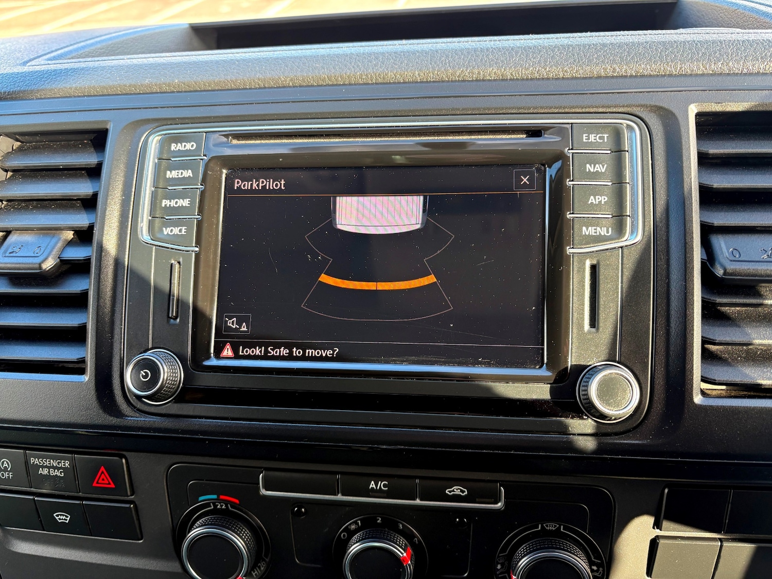 Used Volkswagen Transporter 2017 for sale - 77432846: Photo 32