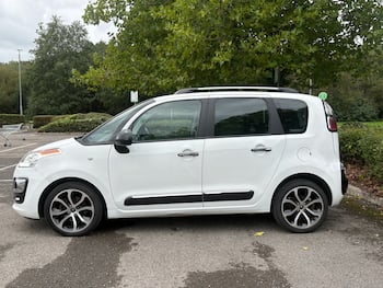 Used Citroen C3 Picasso 2016 for sale - 79881131: Photo