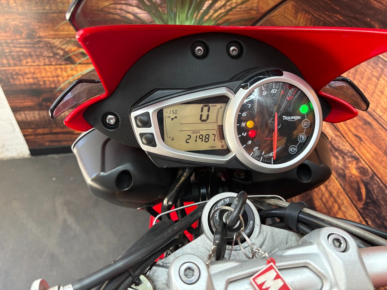 Used Triumph SPEED 2013 for sale - 78421049: Photo 8