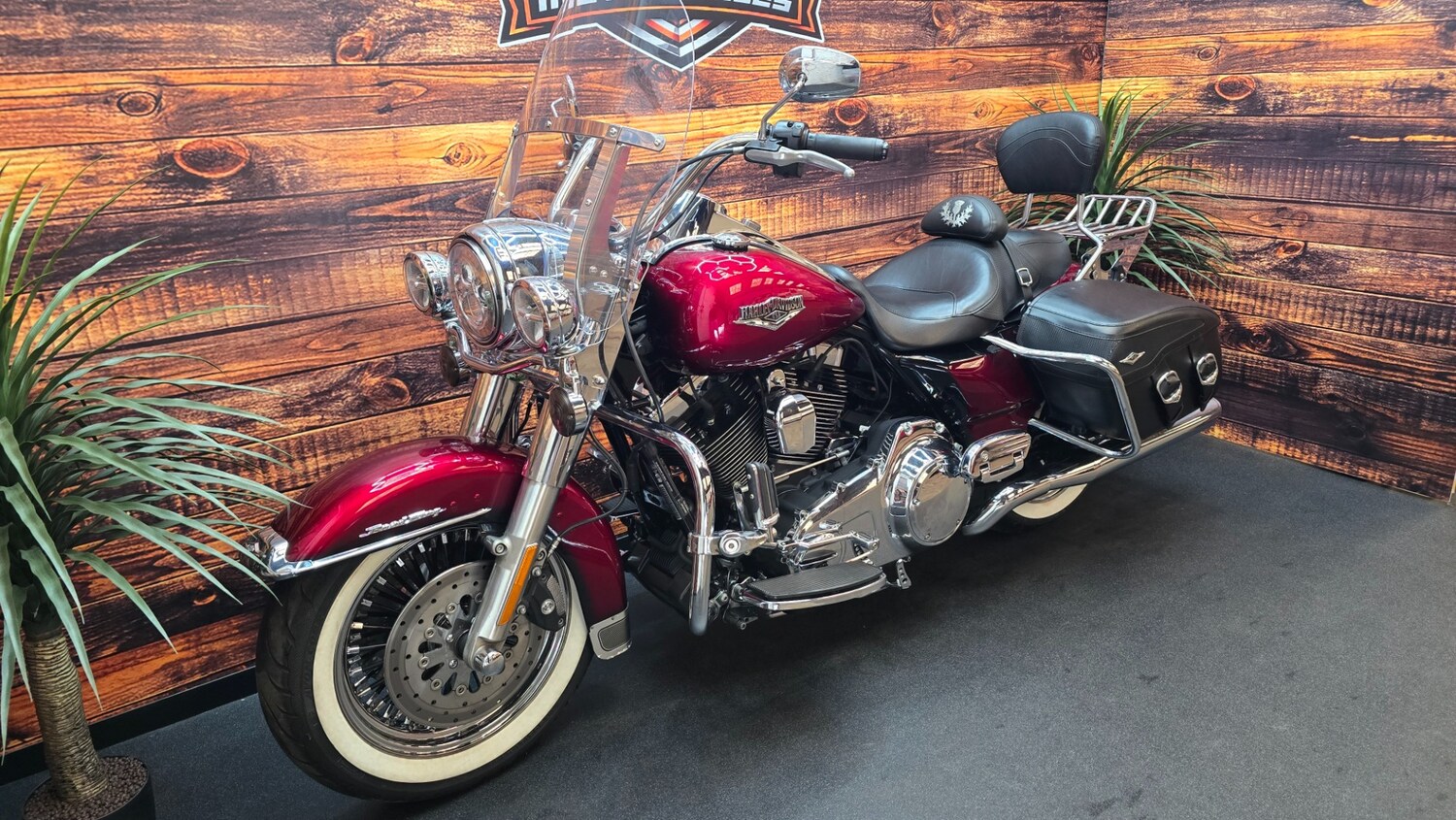 Used Harley-Davidson TOURING ROAD KING 2014 for sale - 78926636: Photo 17