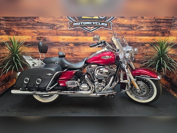 Used Harley-Davidson TOURING ROAD KING 2014 for sale - bike-78926636: Photo
