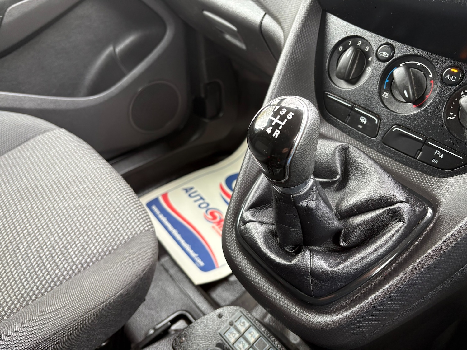 Used Ford Transit Connect 2017 for sale - 78198049: Photo 16