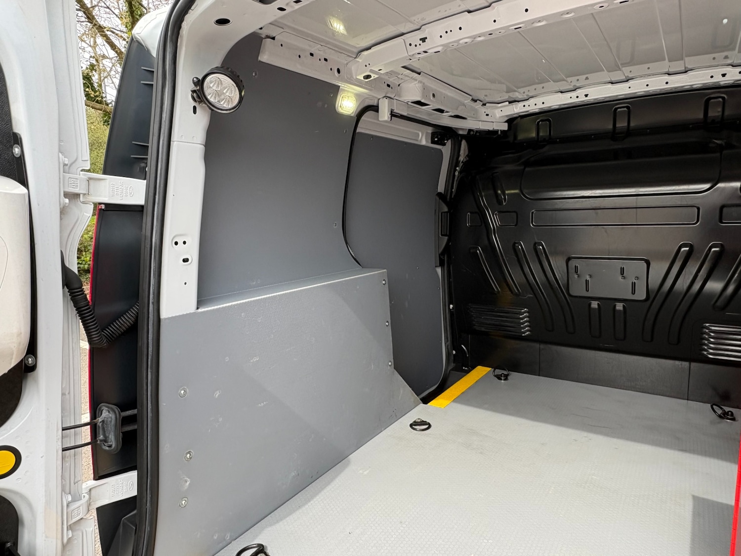 Used Ford Transit Connect 2017 for sale - 78198049: Photo 7