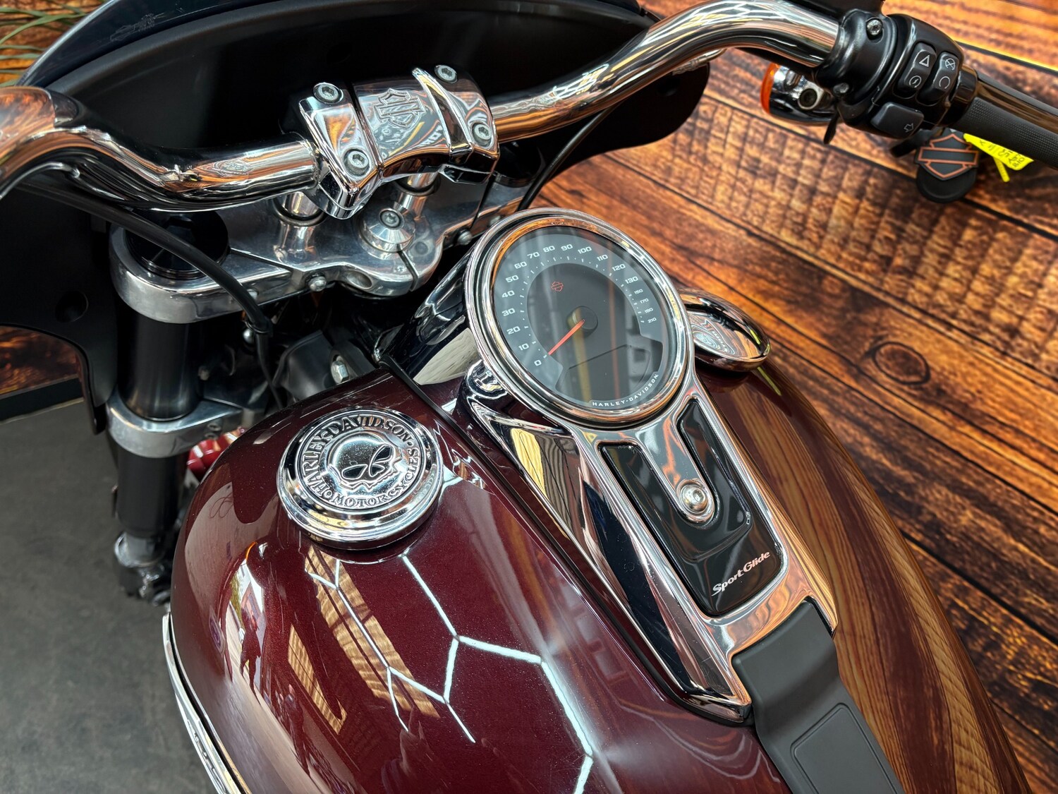 Used Harley-Davidson SOFTAIL SPORT GLIDE 2018 for sale - 78615412: Photo 13