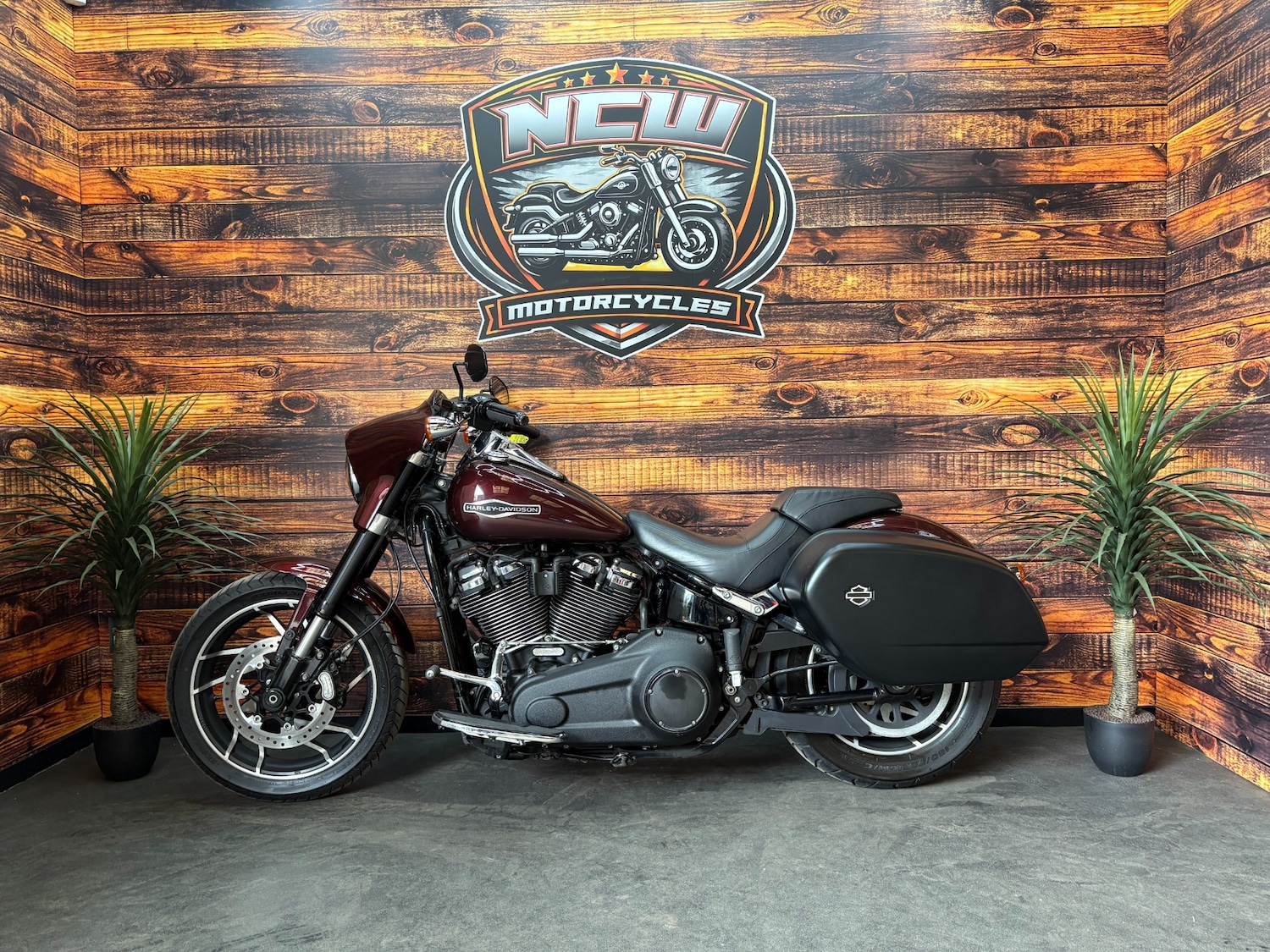 Used Harley-Davidson SOFTAIL SPORT GLIDE 2018 for sale - 78615412: Photo 2