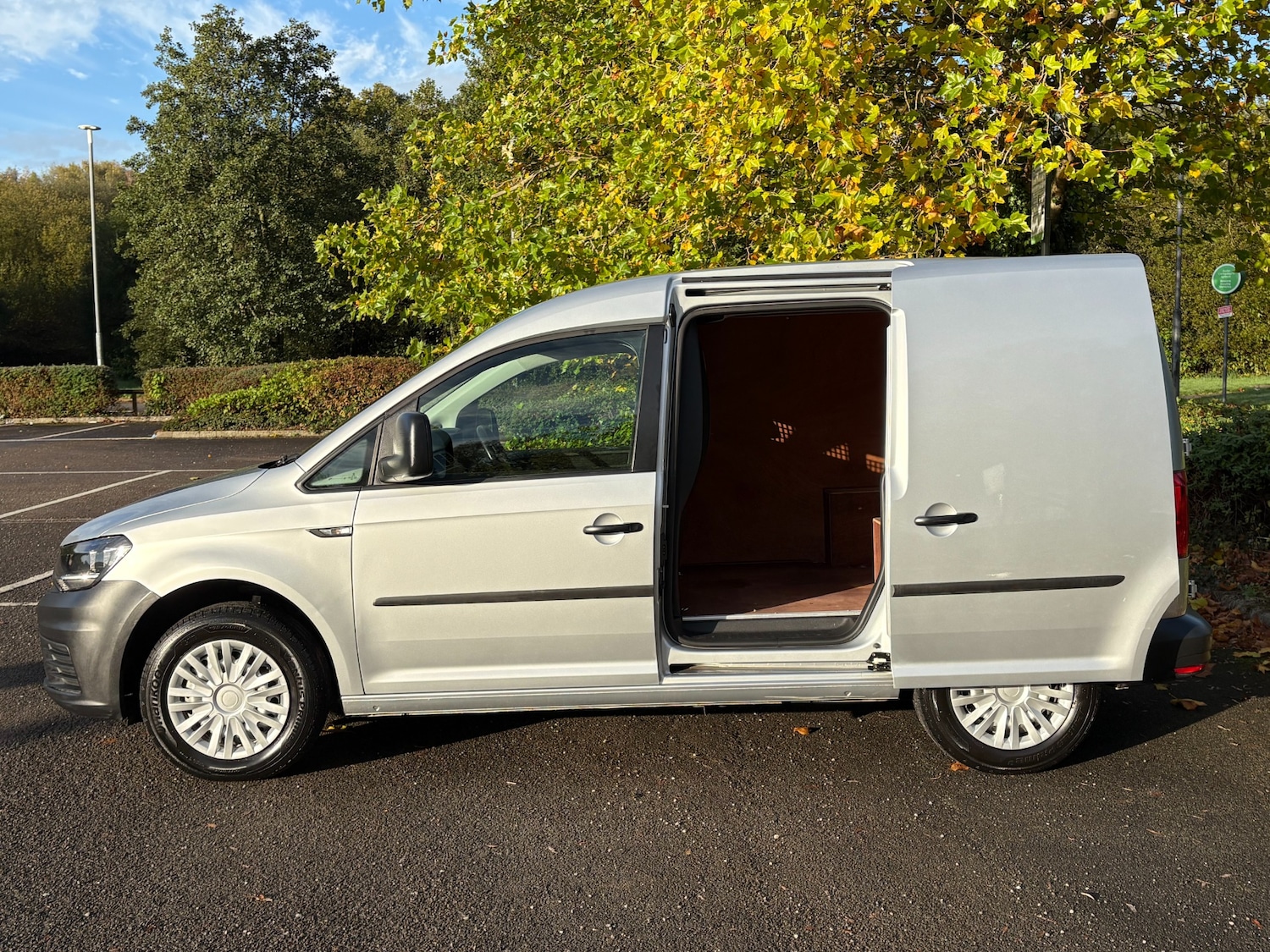 Used Volkswagen Caddy 2019 for sale - 76340102: Photo 8