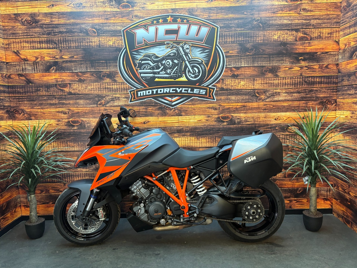 Used KTM 1290 SUPERDUKE GT 22 2022 for sale - 78438847: Photo 10