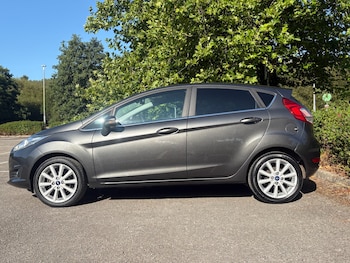 Used Ford Fiesta 2016 for sale - 79378807: Photo