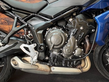 Used Triumph TIGER 2022 for sale - bike-77604489: Photo