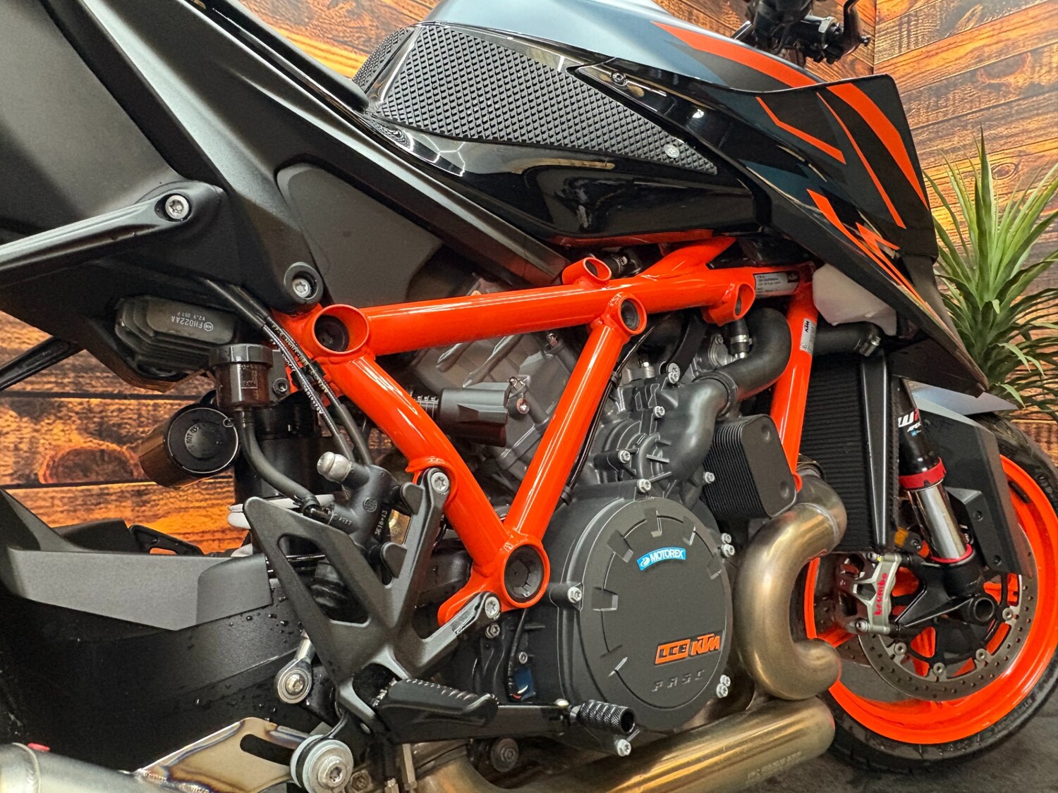 Used KTM SUPERDUKE 2023 for sale - 78653301: Photo 11