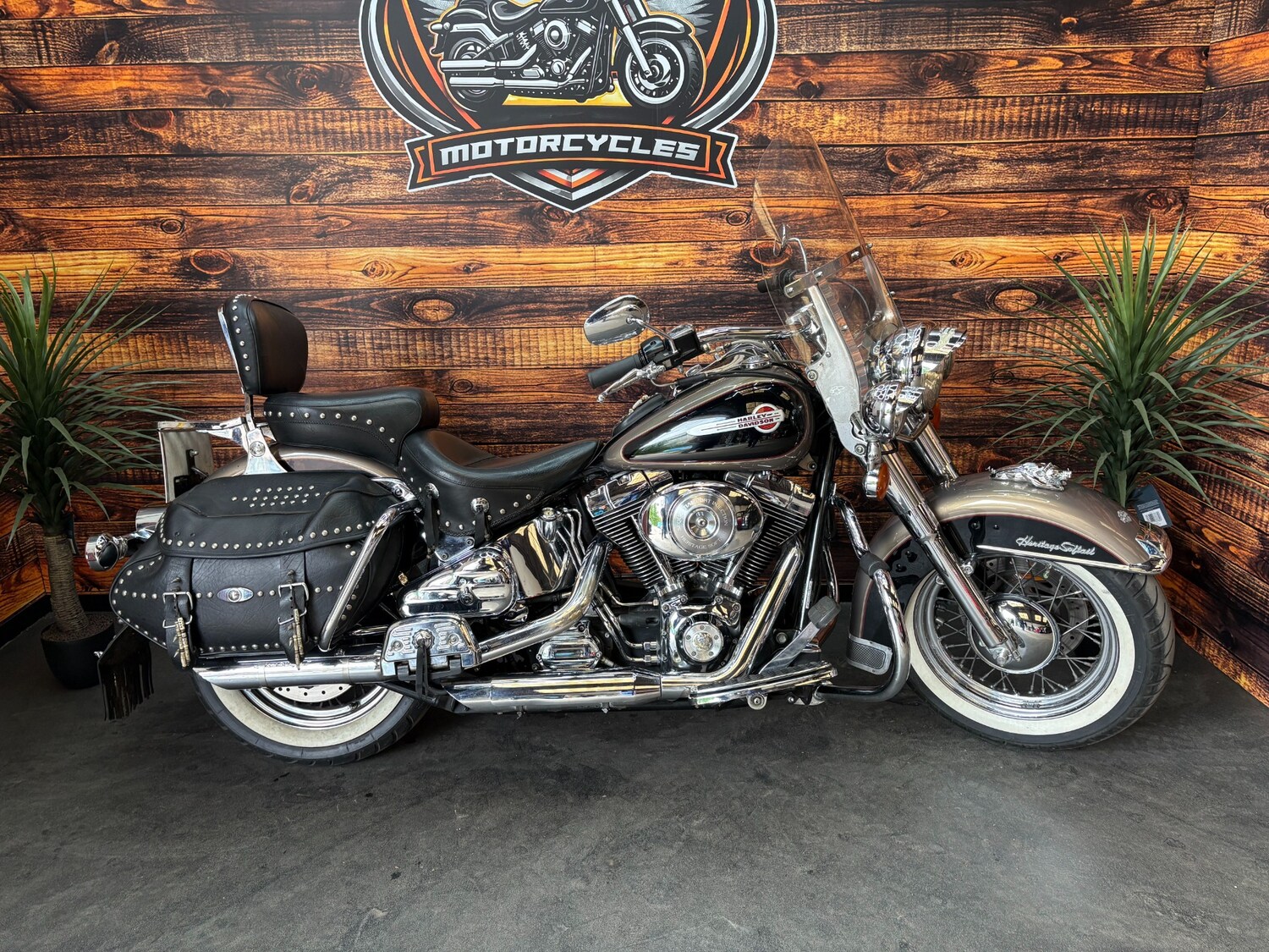 Used Harley-Davidson SOFTAIL CLASSIC 2004 for sale - 78484877: Photo 15