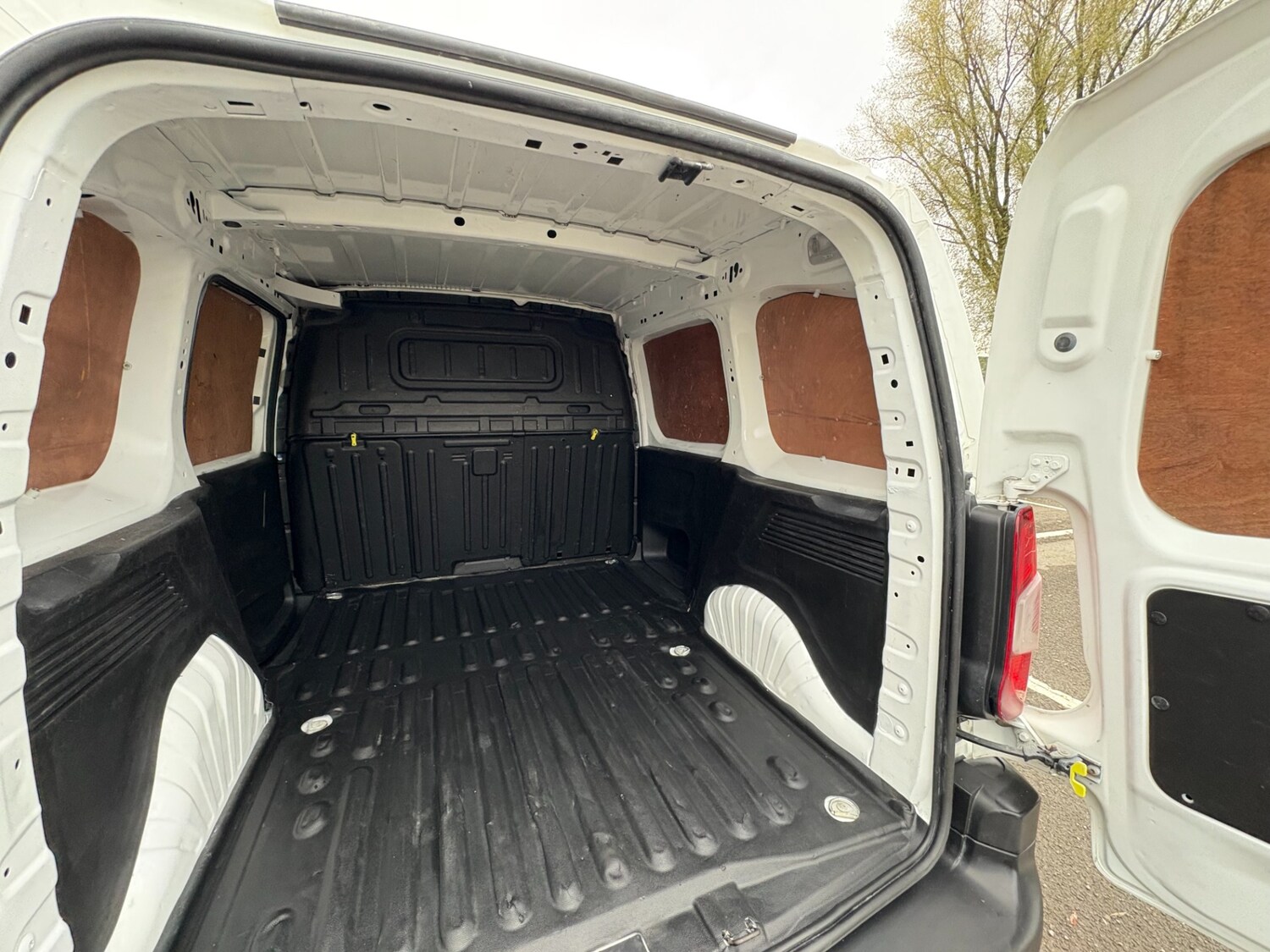 Used Citroen Berlingo 2020 for sale - 76343977: Photo 17
