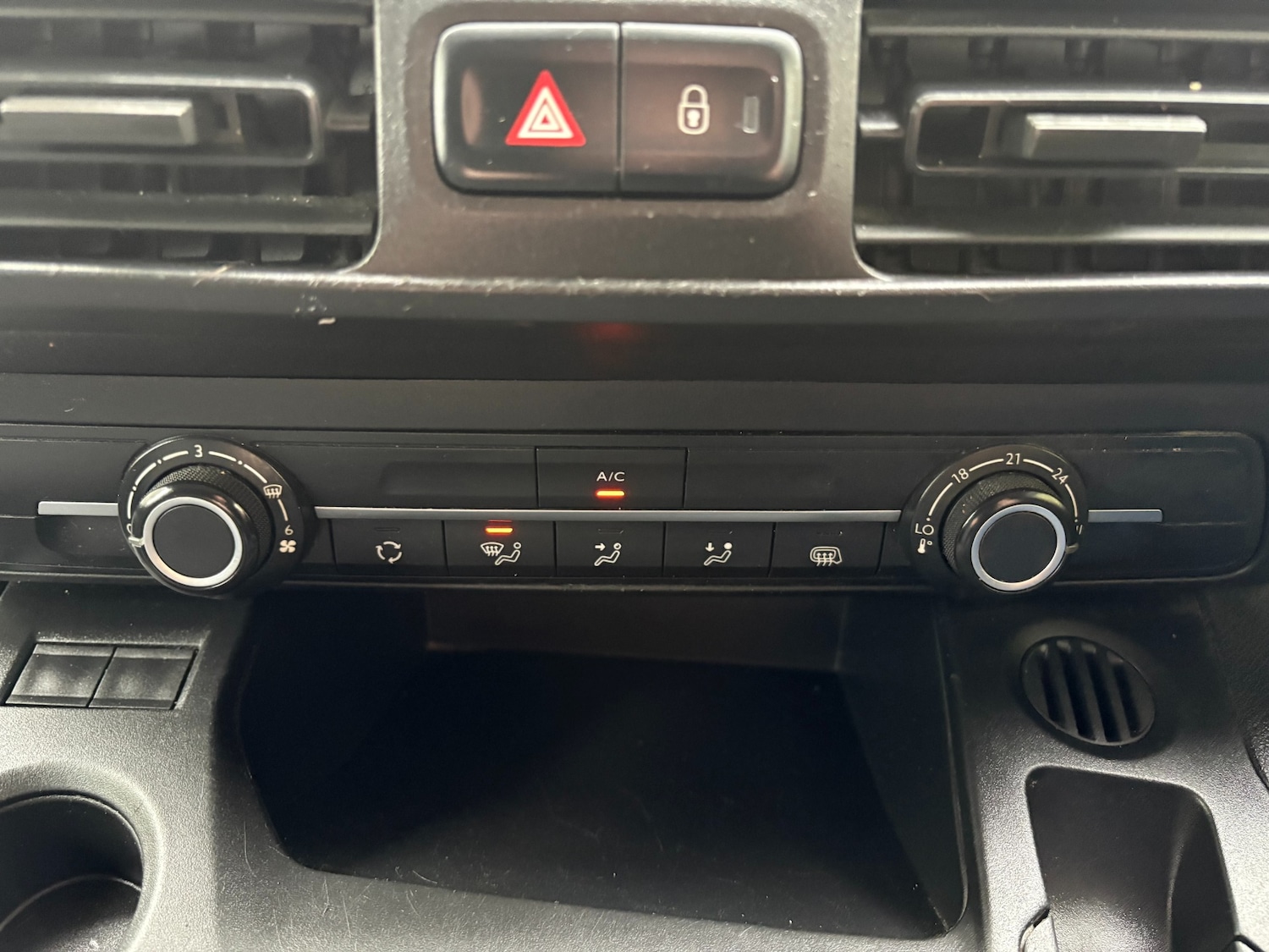 Used Citroen Berlingo 2020 for sale - 76343977: Photo 28