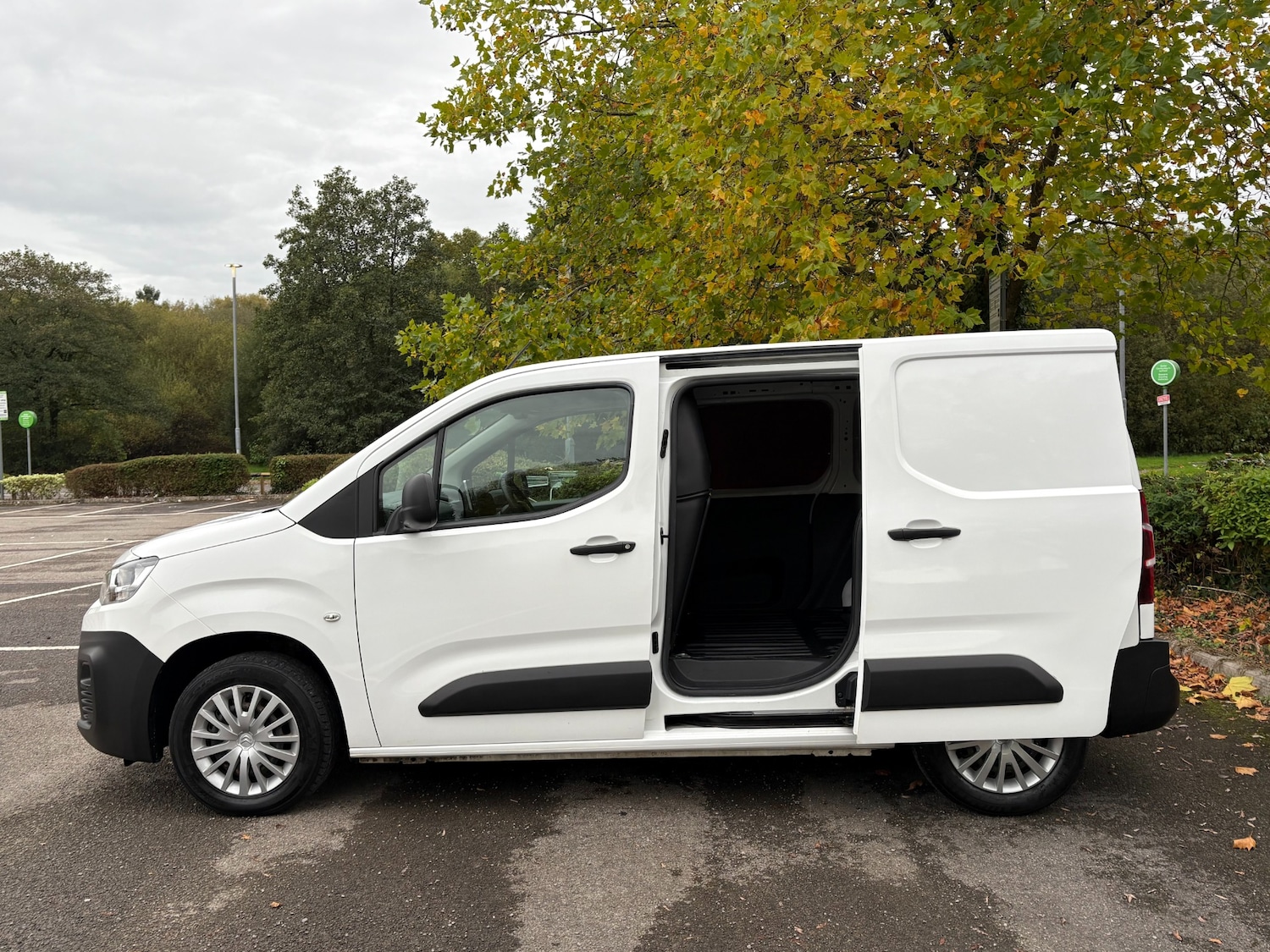 Used Citroen Berlingo 2020 for sale - 76343977: Photo 8
