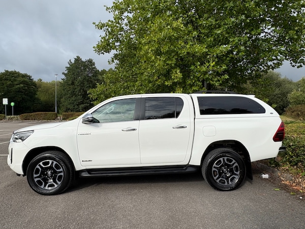 Used Toyota Hilux 2021 for sale - 75711449: Photo 4