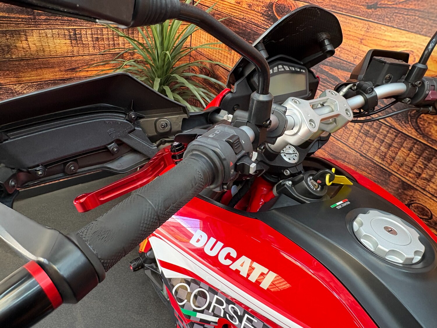 Used Ducati HYPERMOTARD 2018 for sale - 78860483: Photo 27