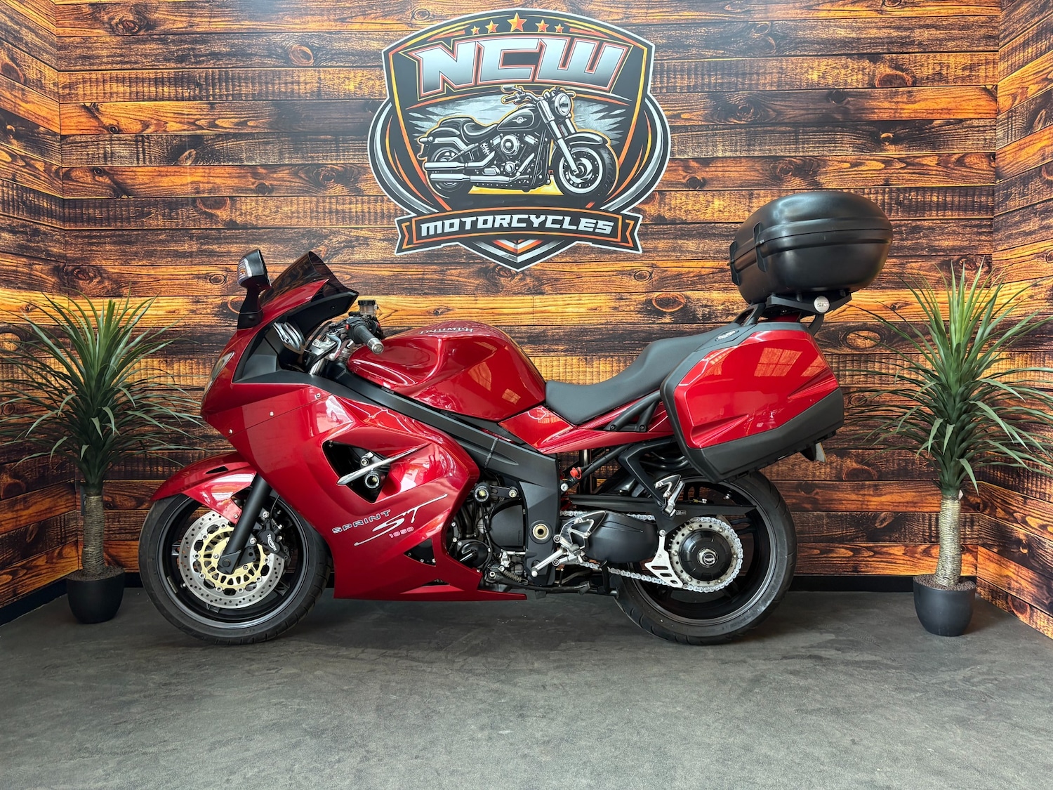 Used Triumph SPRINT 2006 for sale - 78615284: Photo 2