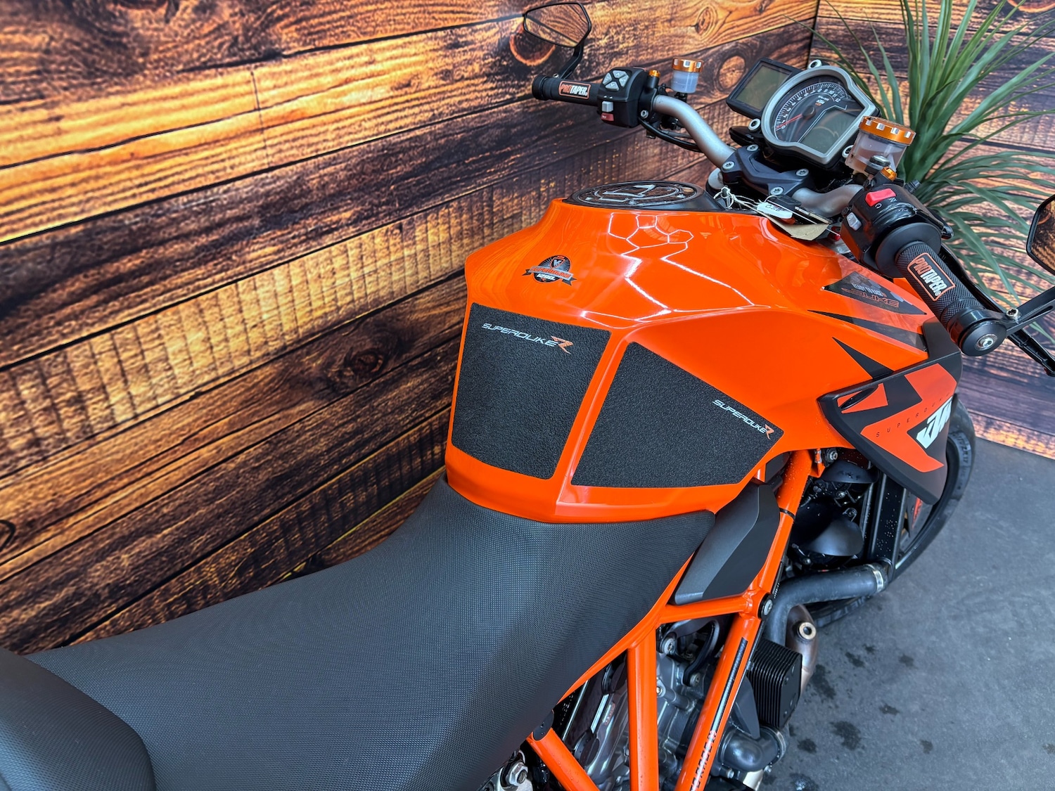 Used KTM SUPERDUKE 2015 for sale - 78484466: Photo 12