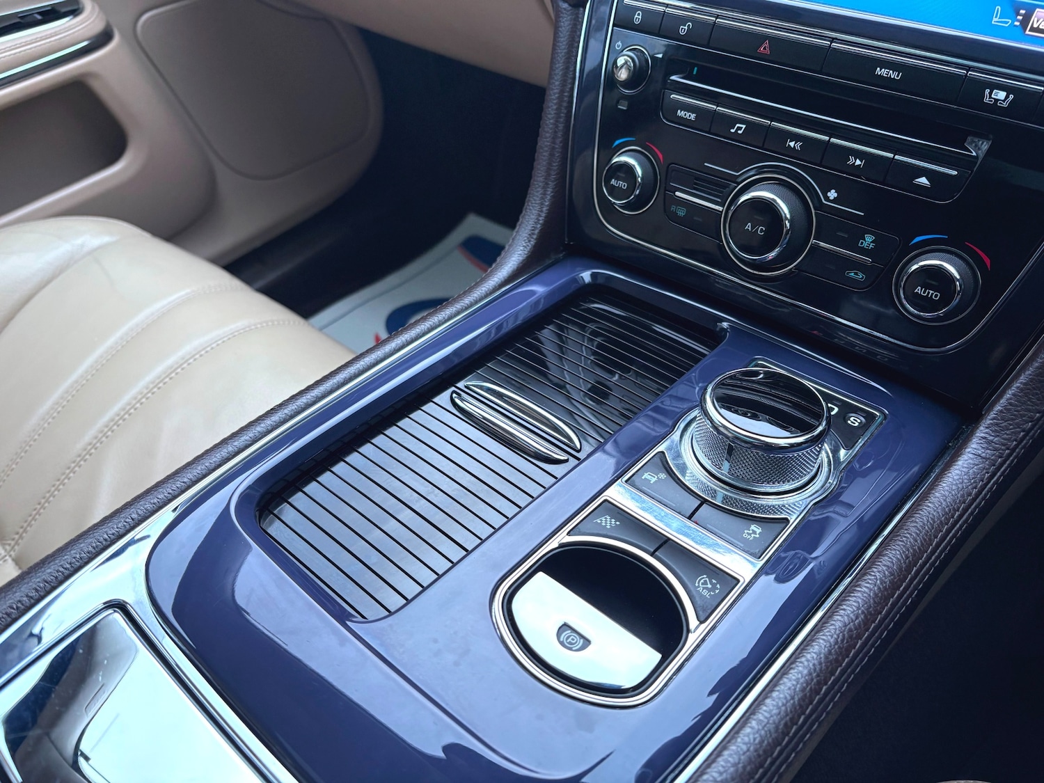 Used Jaguar XJ 2025 for sale - 77363680: Photo 26