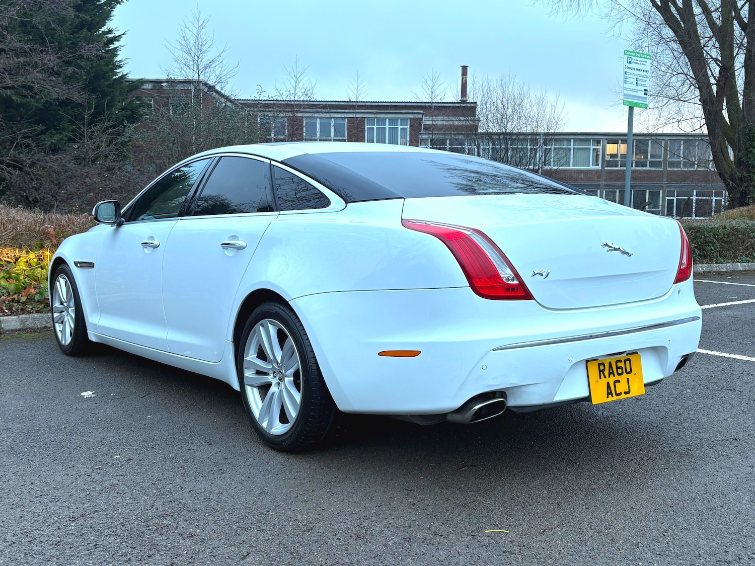 Used Jaguar XJ 2025 for sale - 77363680: Photo 5