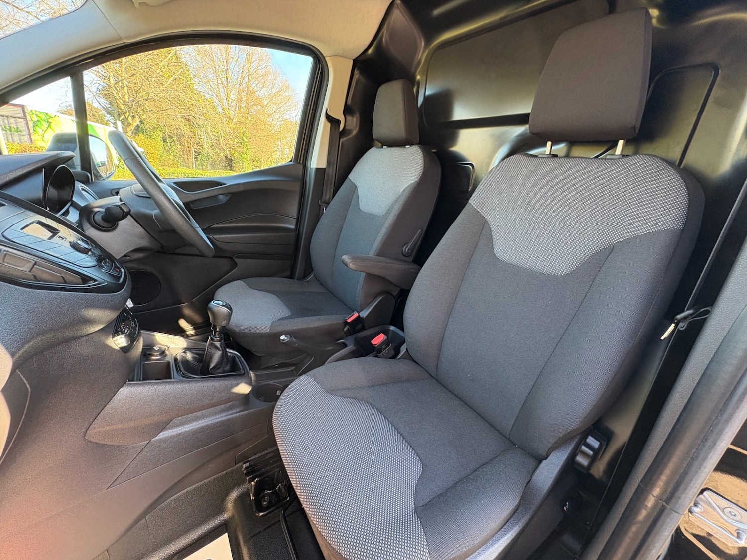 Used Ford Transit Courier 2021 for sale - 76638761: Photo 21