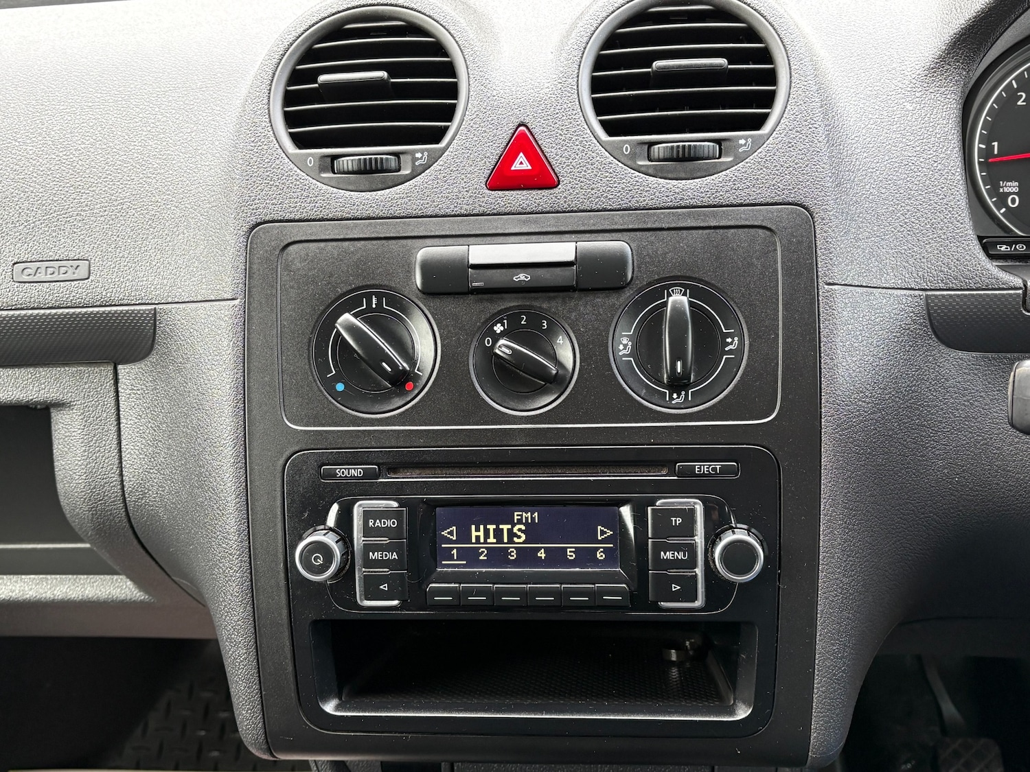 Used Volkswagen Caddy 2014 for sale - 77247419: Photo 30