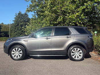 Used Land Rover Discovery Sport 2015 for sale - 79378834: Photo