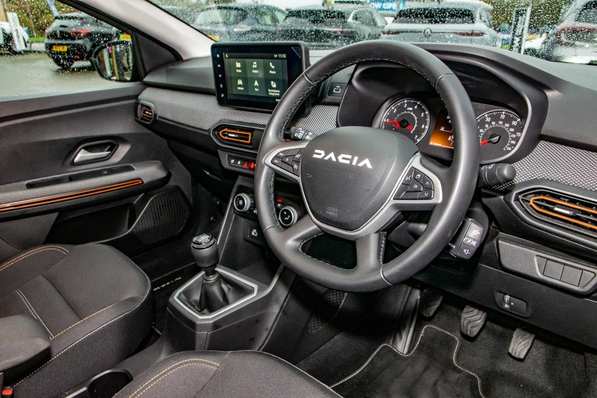 Used Dacia Sandero Stepway 2023 for sale - 76676649: Photo 10