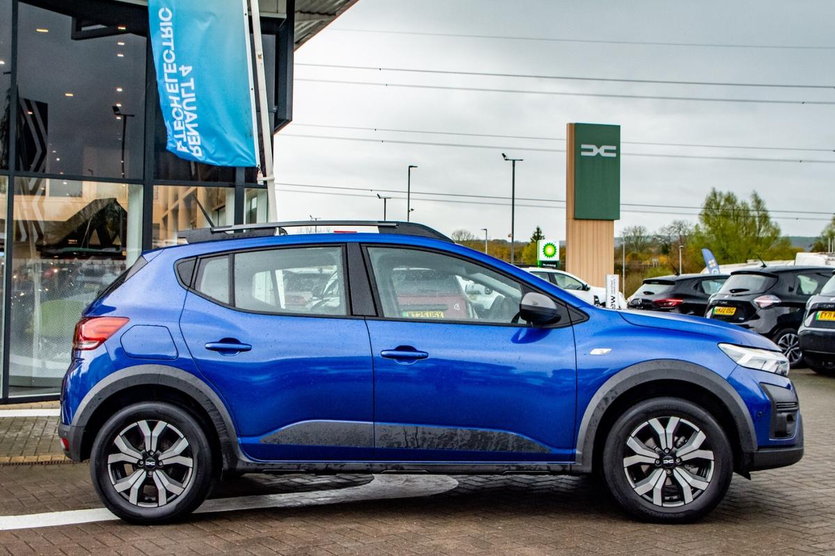 Used Dacia Sandero Stepway 2023 for sale - 76676649: Photo 3