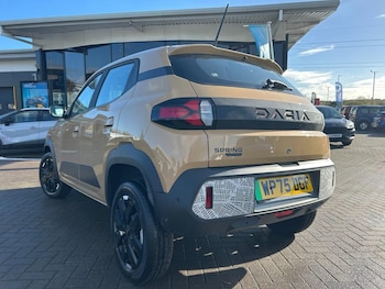 Used Dacia Spring 2025 for sale - 76692458: Photo