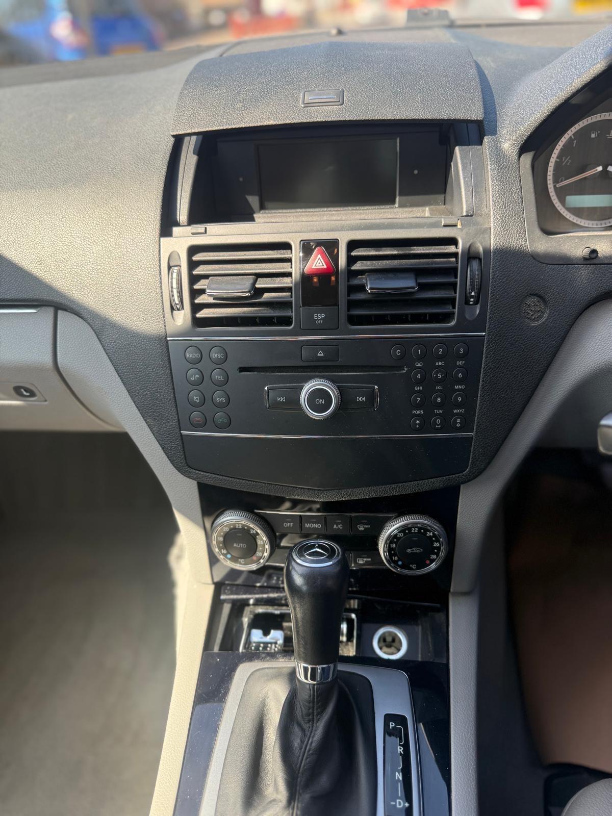 Used Mercedes-Benz C Class 2009 for sale - 76592402: Photo 9