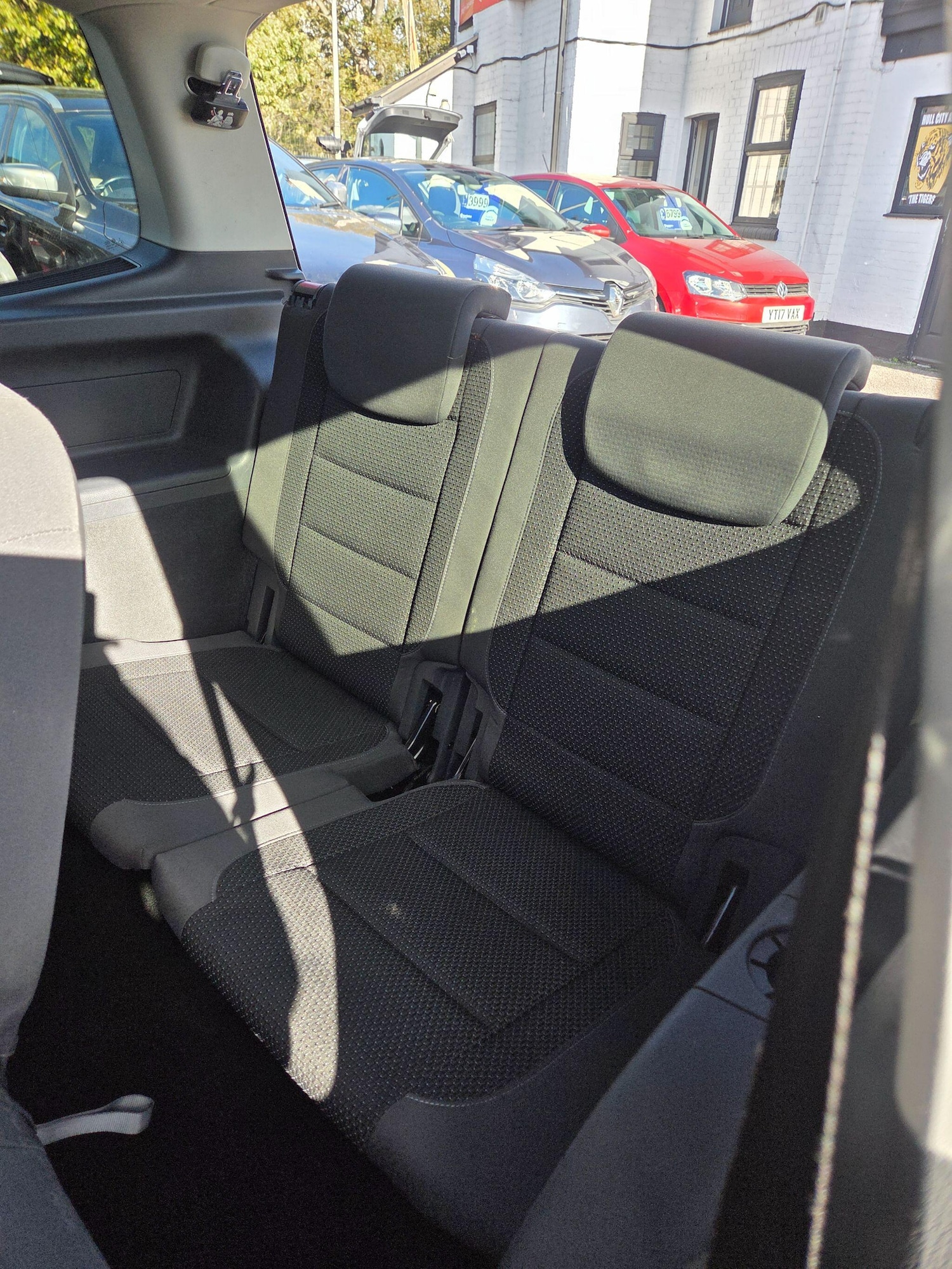 Used Volkswagen Touran 2014 for sale - 76349859: Photo 10