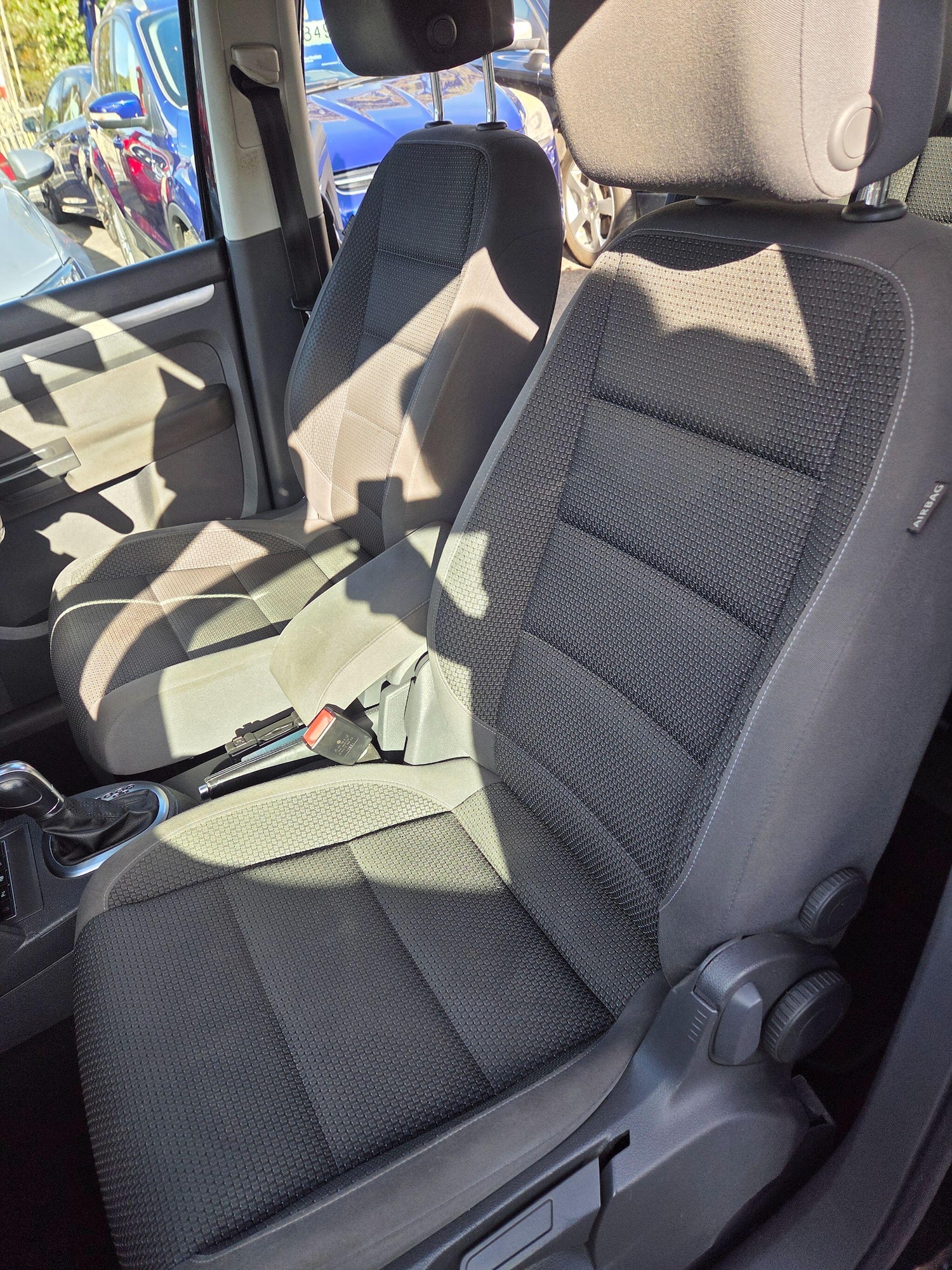 Used Volkswagen Touran 2014 for sale - 76349859: Photo 11