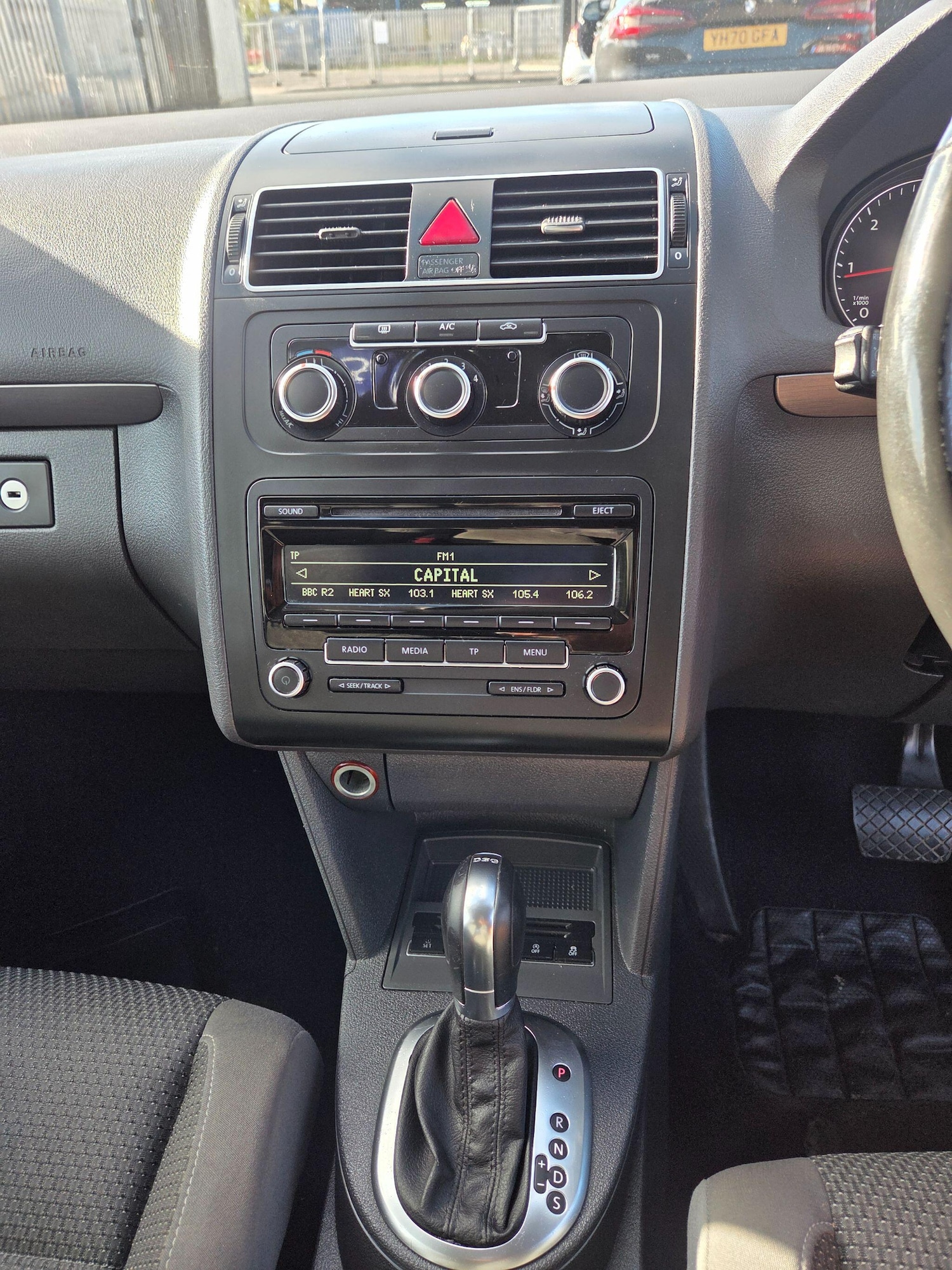 Used Volkswagen Touran 2014 for sale - 76349859: Photo 13