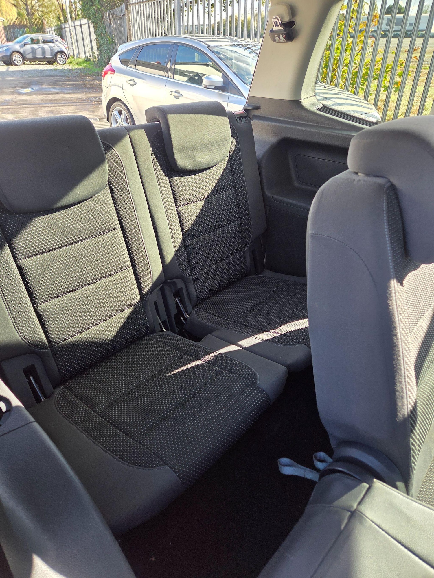 Used Volkswagen Touran 2014 for sale - 76349859: Photo 9