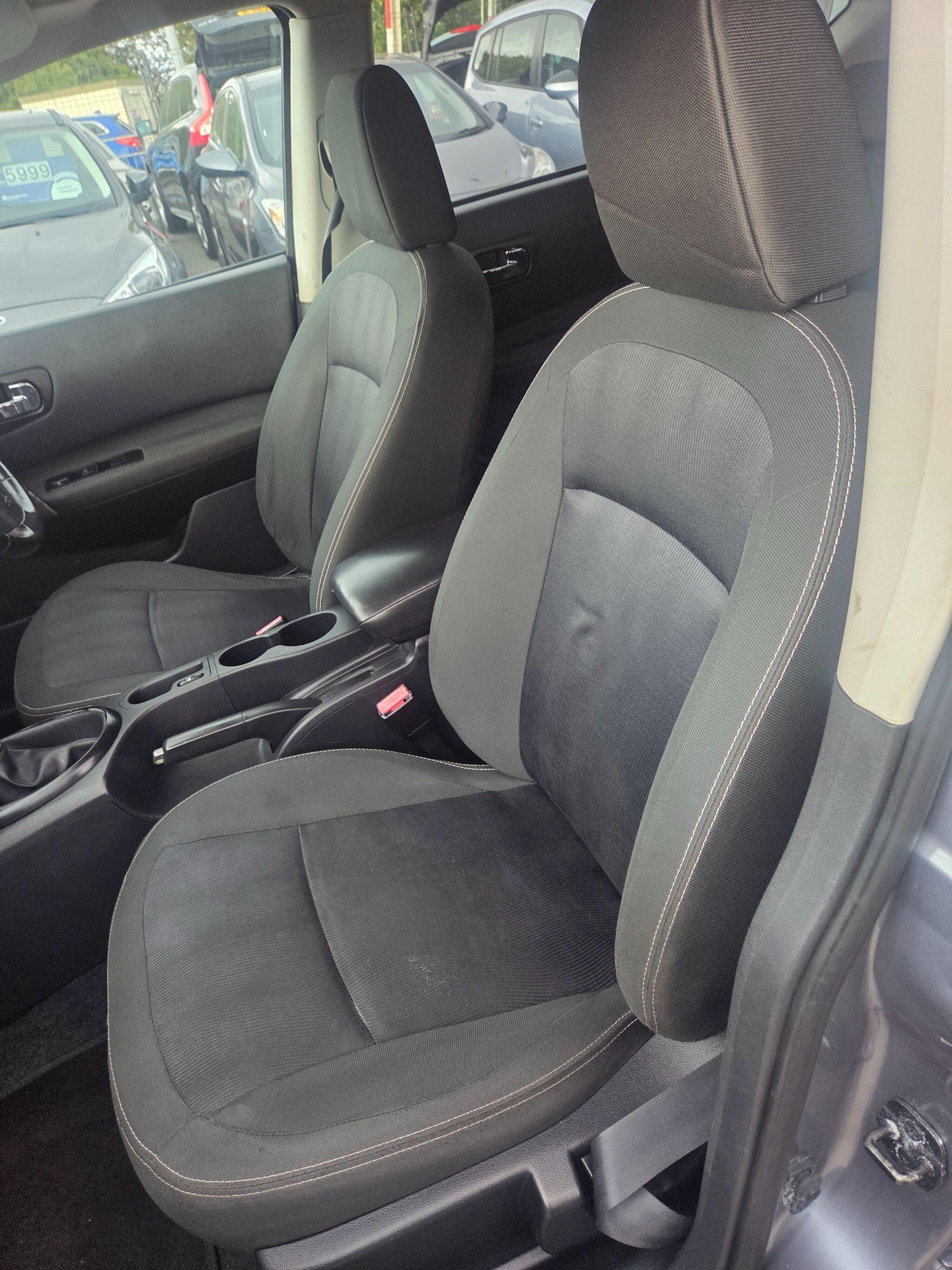 Used Nissan Qashqai 2011 for sale - 76952599: Photo 11