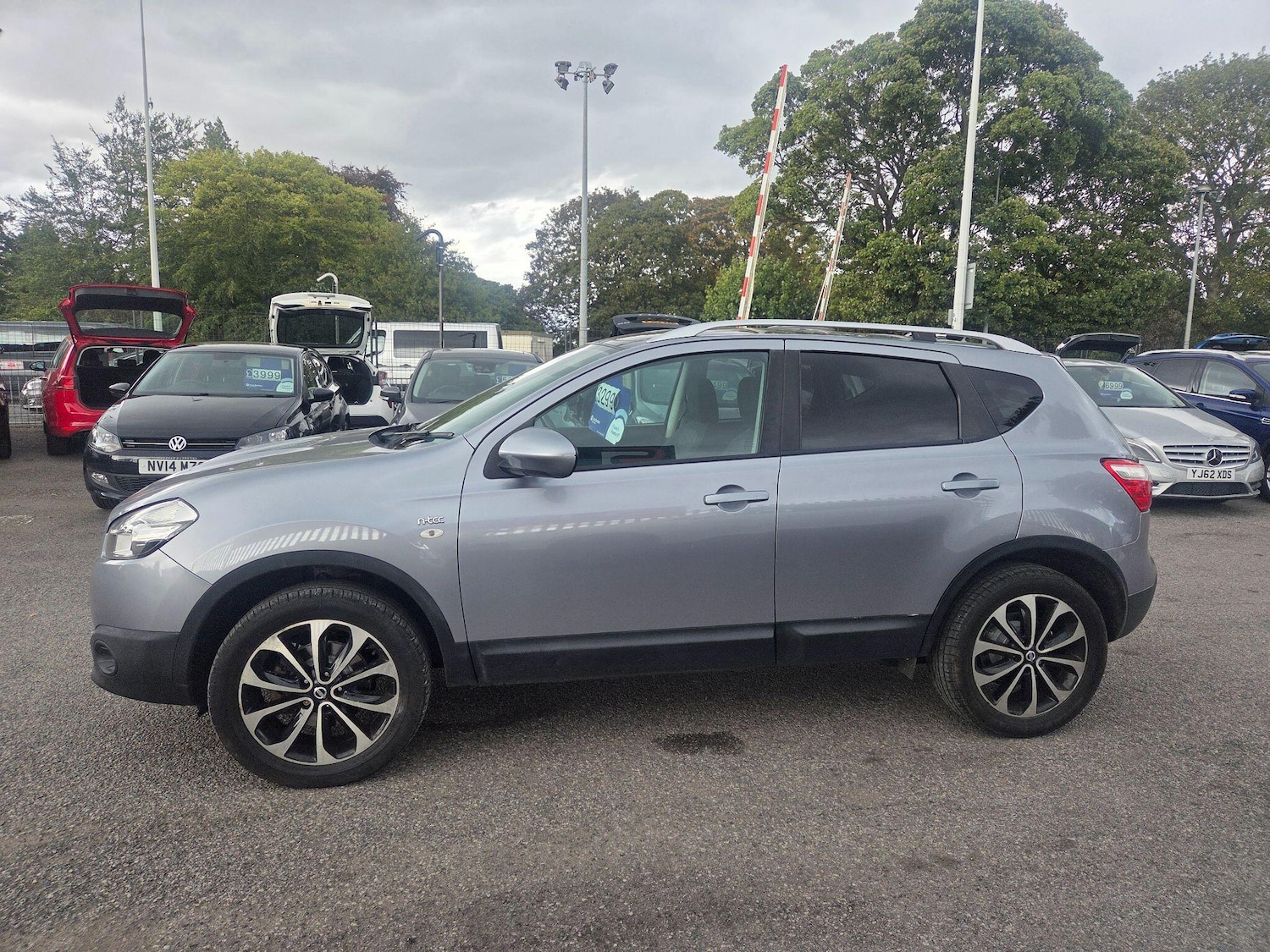 Used Nissan Qashqai 2011 for sale - 76952599: Photo 6