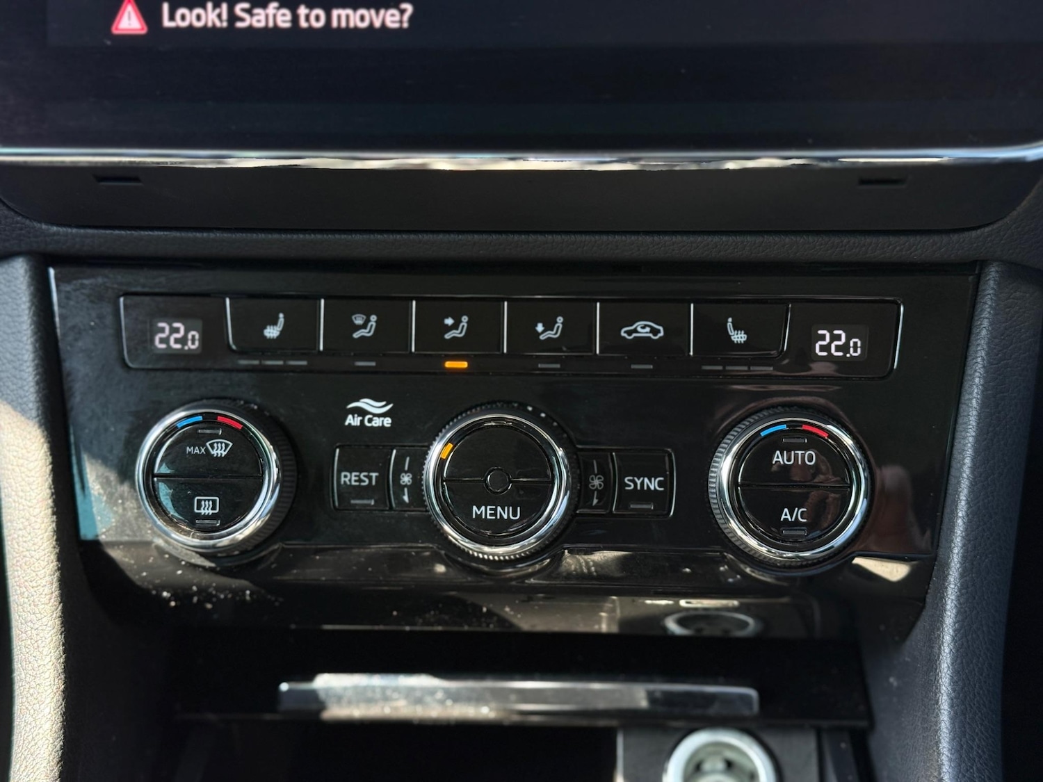 Used Skoda Superb 2019 for sale - 76060553: Photo 14