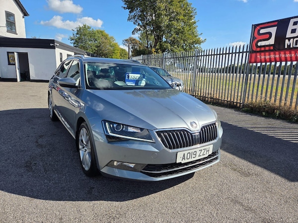 Used Skoda Superb 2019 for sale - 76060553: Photo 1