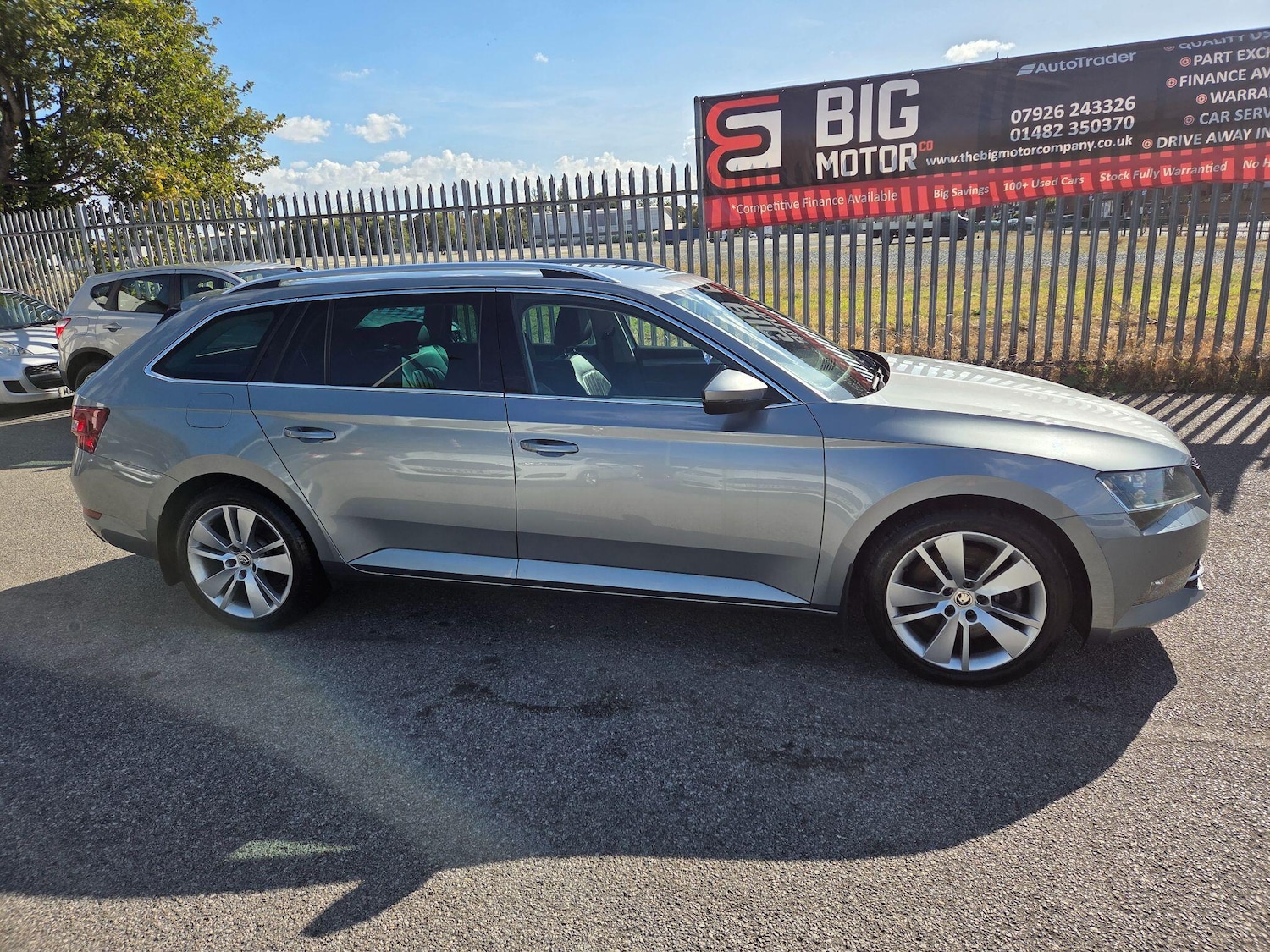Used Skoda Superb 2019 for sale - 76060553: Photo 2