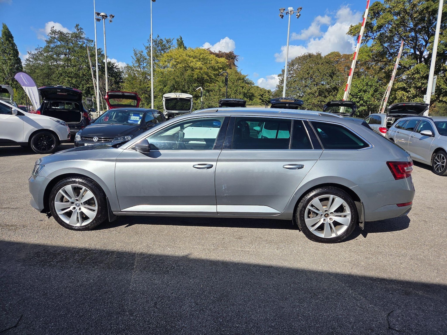 Used Skoda Superb 2019 for sale - 76060553: Photo 6