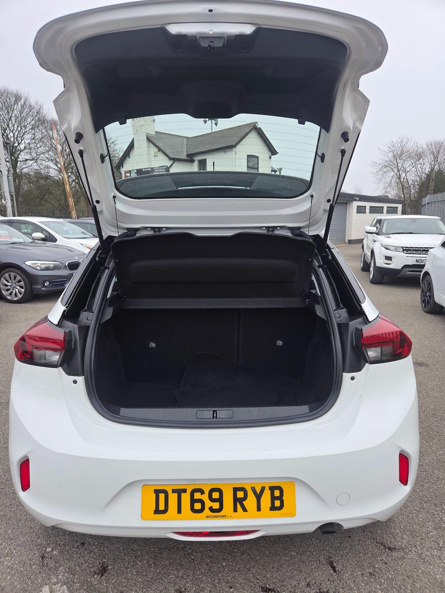 Used Vauxhall Corsa for sale - 77970622: Photo 4