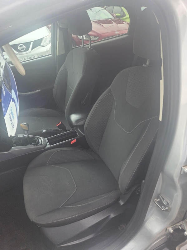 Used Ford Focus 2015 for sale - 75279600: Photo 11