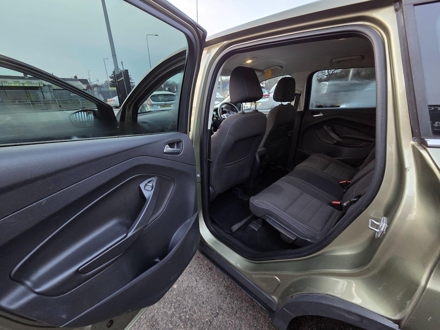 Used Ford Kuga 2015 for sale - 77119653: Photo 15