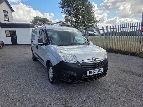 Used Vauxhall Combo 2017 for sale - 75940603: Photo 1